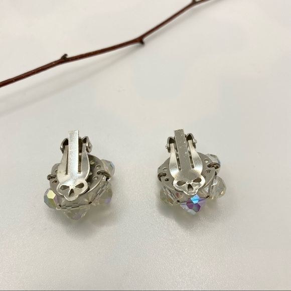 AURORA Borealis Clear Crystal Beaded Cluster Clip-On Vintage Earrings - Picture 6 of 9